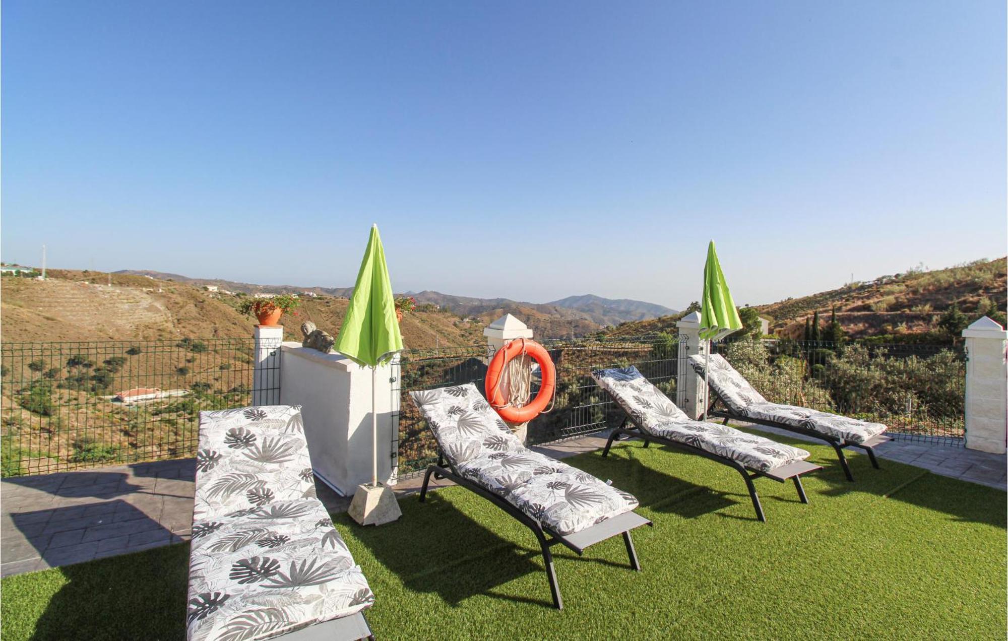 4 Bedroom Gorgeous Home In Sedella Exterior photo